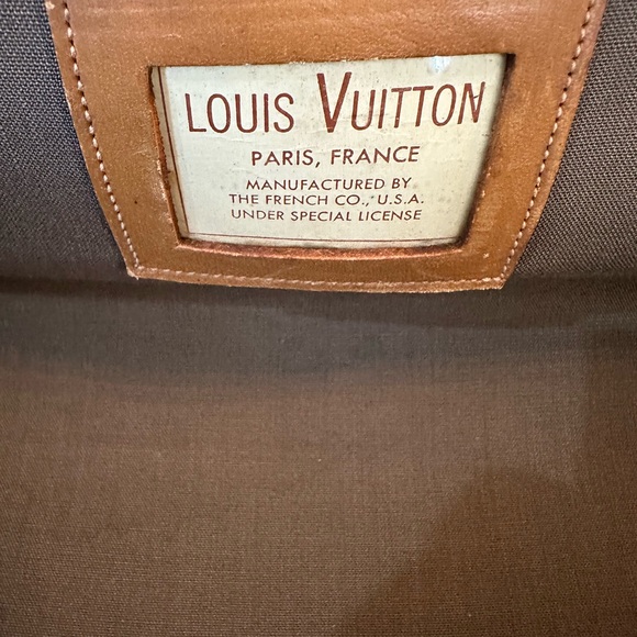 Vintage Louis Vuitton soft suitcase owned by Elwin L Smith circa 1970 - Picture 9 of 11